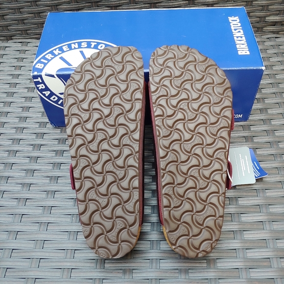 Birkenstock Arizona 38 Burgundy Red Leather Sandal - Picture 6 of 7